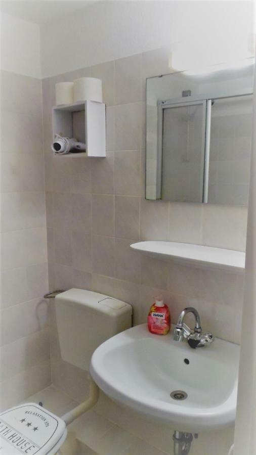 Rooming24, Kleine Pension Lubeck Exterior photo